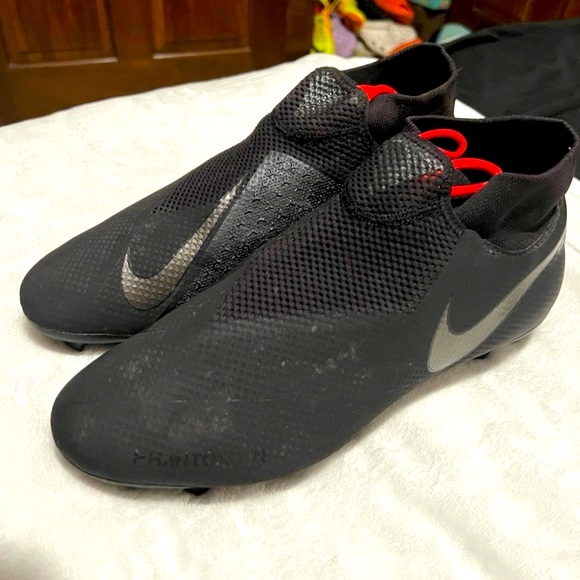 Nike Phantom Vision Elite Soccer Cleats - Picture 1 of 3